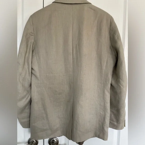 Men’s Linen Blazer.
